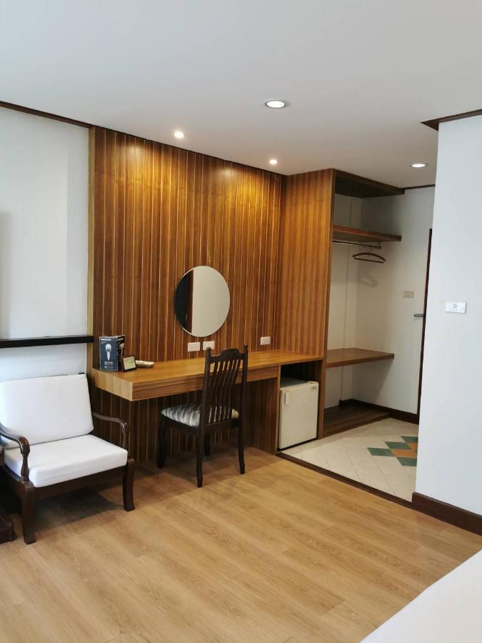 Baanbusarin Hotel Hua Hin Exterior foto