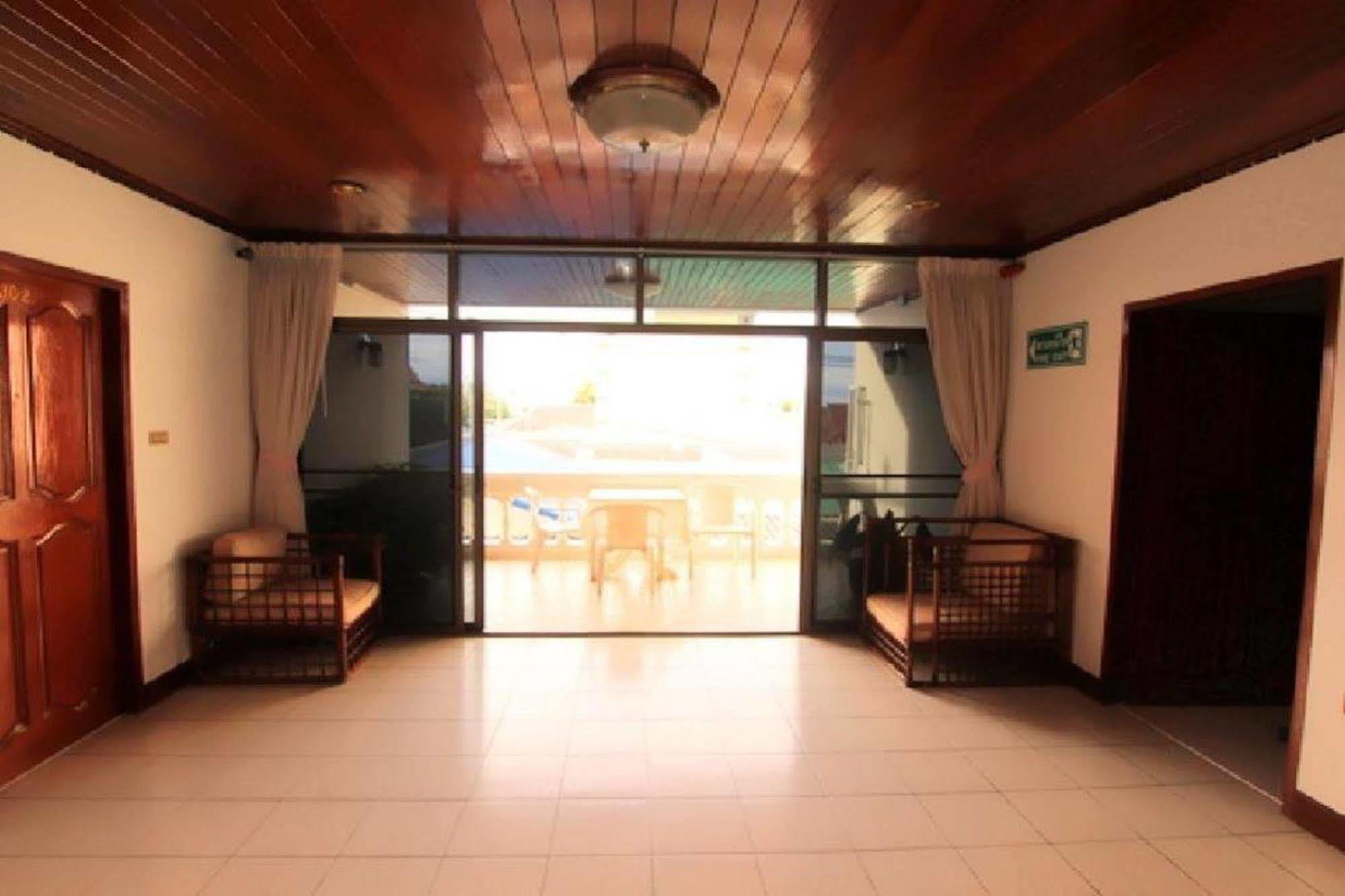 Baanbusarin Hotel Hua Hin Exterior foto